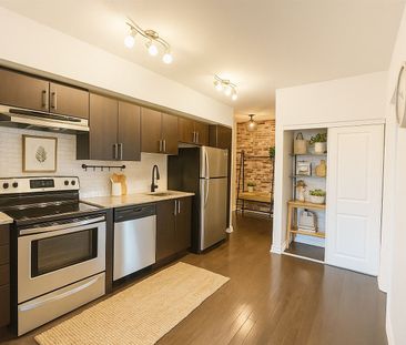 For Lease - 3684 Fallowfield Road Unit# 213, Barrhaven, Ontario - Photo 3