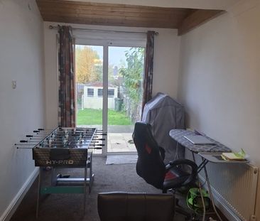 3 Bed Terraced House, Anchorway Road, CV3 - Photo 3