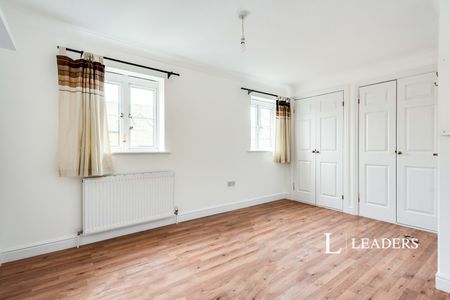 3 bedroom house to rent Charlton Court, Reading Road, Wantage, Oxfordshire, OX12 - Photo 5