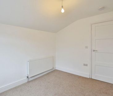 3 bedroom House To Let - Photo 5