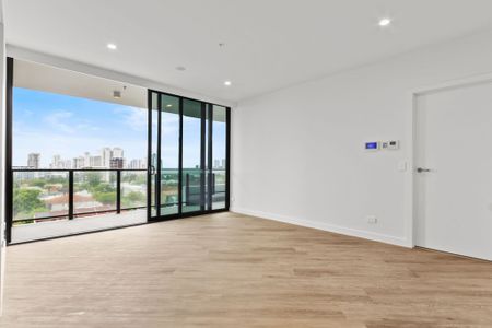 Luxurious 9th-floor East Facing apartment in the heart of Southport: Your urban Oasis awaits! - Photo 2