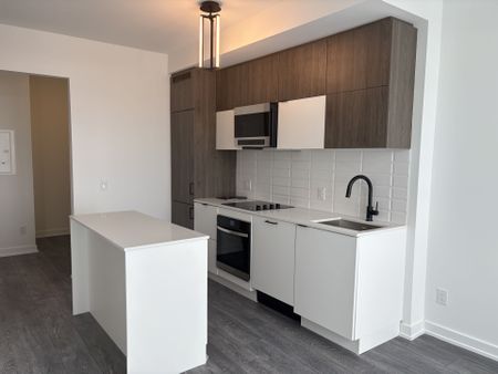 For Lease - 8888 Yonge Street Unit# 719, Richmond Hill, Ontario - Photo 2