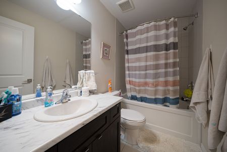 For Lease - 2B Vic Chambers Place, Brant, Ontario - Photo 3