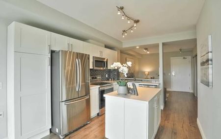 For Lease - 200 Burnhamthorpe Road Unit# 802, Mississauga, Ontario - Photo 3