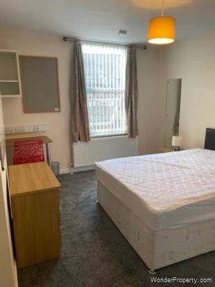 6 bedroom property to rent in Liverpool - Photo 5