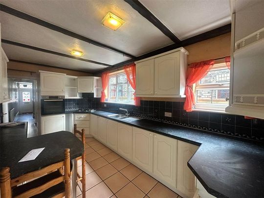 3 bedroom terraced house to rent - Photo 1