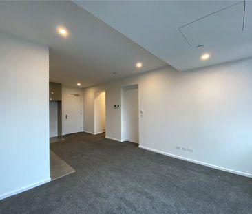 1908/560 Lonsdale Street - Photo 2