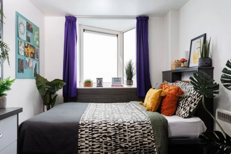 Medium Highest Double Ensuite - Photo 4