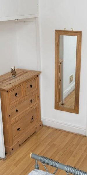 5 bedroom terraced house to rent - Photo 1