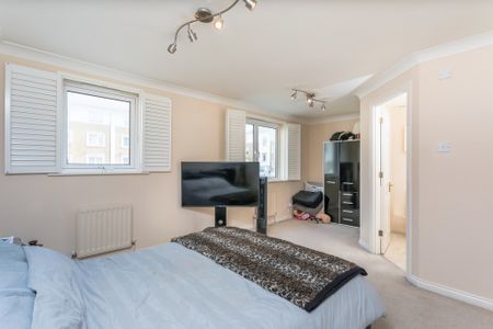 Merton Court, Brighton Marina Village - Photo 3