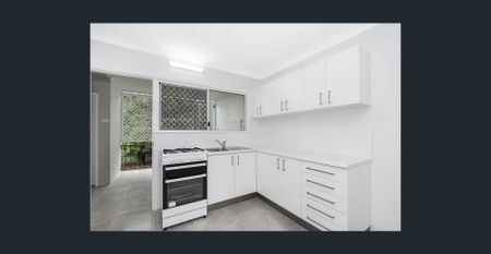 Modern unit in walk-to-everywhere location - Photo 2