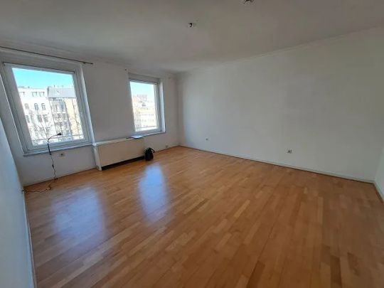 2 Zimmerwohnung mit separater Küche in schönem Altbau - Photo 1