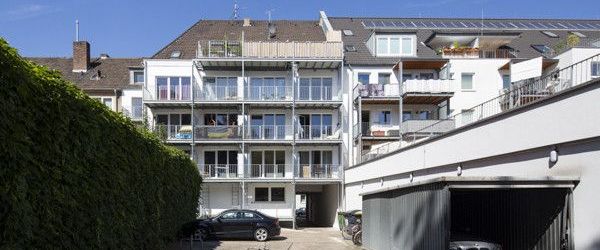 Klein, fein und in der Altstadt! Inkl. Pantryküche und Balkon! - Foto 1