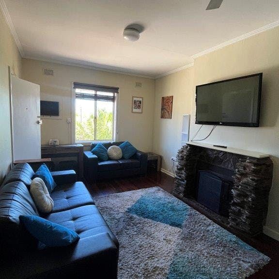 32 Jenkins Avenue - Photo 1