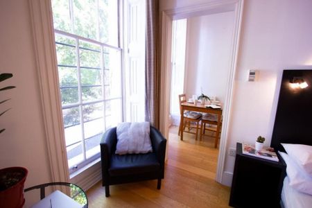 Studio to rent - Photo 3