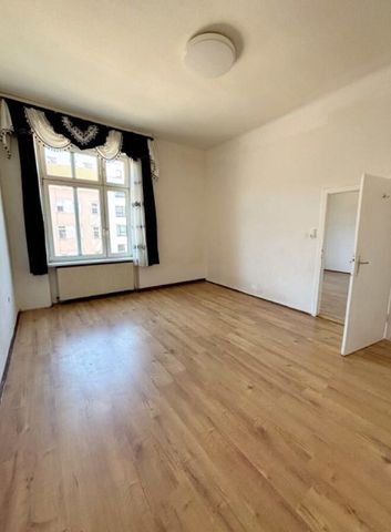 Vermieter übernimmt die Renovierungsarbeiten - Foto 3