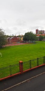 2 bedroom to let - Photo 3