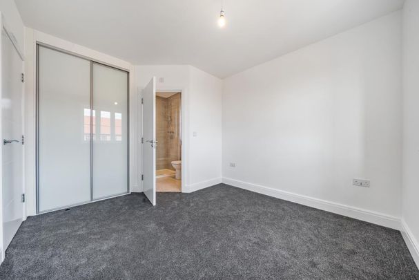 2 bedroom semi-detached house to rent - Photo 1