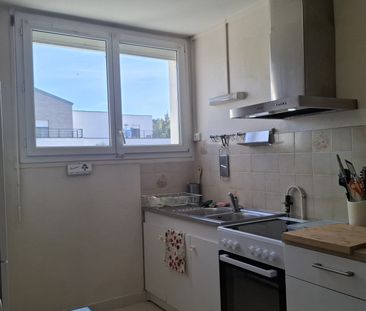 À LOUER – T4 MEUBLE AVEC 3 CHAMBRES • Réf. GI-FG-G0785 - Photo 5