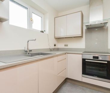 1 bedroom apartment to rent - Photo 4