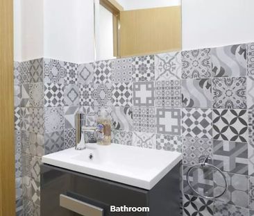 Carrer de Ferlandina, Barcelona, Catalonia 08001 - Photo 3