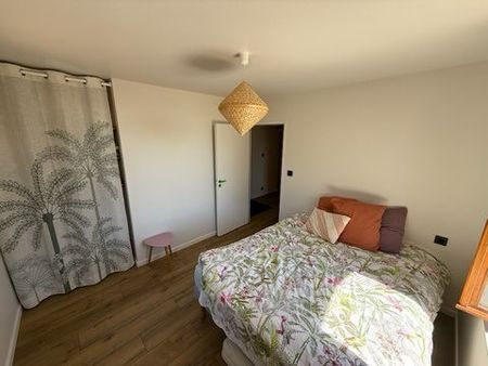 Location Maison 3 pièces 105m² PELUSSIN 42410 - Photo 4