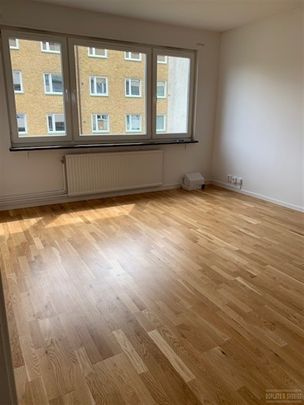 S Lasarettsvägen 20 - Foto 1