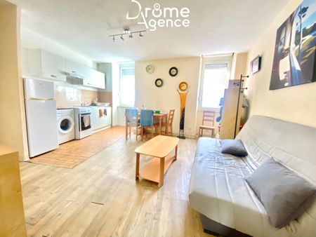 Location Appartement 2 pièces 40m² VALENCE 26000 - Photo 3