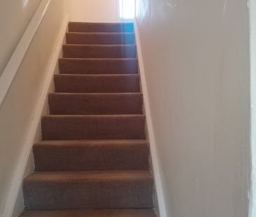 2 Bed Semi-Detached House, Niddrie Marischal Road, EH16 - Photo 2