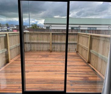 Brand New Townhouse - Available NOW! - Photo 5