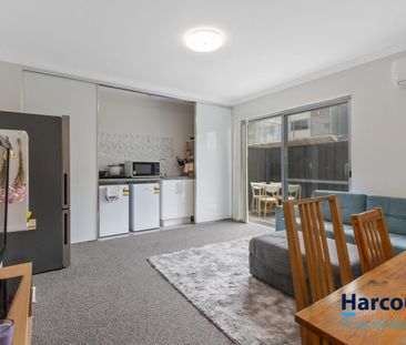 Stylish 1 Bedroom Apartment in Cannington - Photo 4