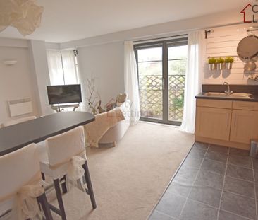 2 Bedroom Apartment - Photo 3