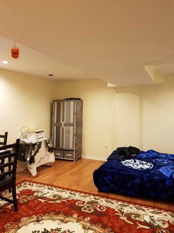 For Lease - 5434 Sweetgrass Gate, Mississauga, Ontario - Photo 2