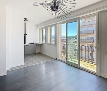 PAU PALAIS DES PYRENEES - T2 rénové - Belle Vue Pyrénées - Photo 1