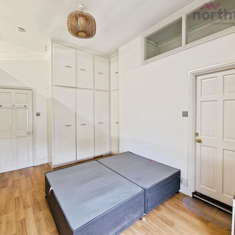 1 bedroom flat to rent - Photo 1
