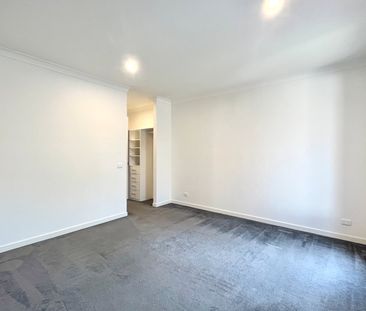 Stunning Four-Bedroom Townhouse in the Heart of Oakleigh East - Photo 3