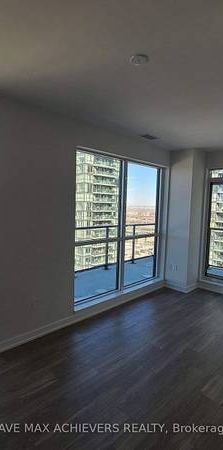 Burnhamthorpe & Confederation Excellent Layout 2Bdrm Double Balcony - Photo 1