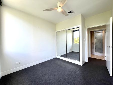 305/221 Sturt Street - Photo 3