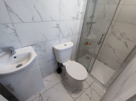Room in a Shared House, Woodside Gardens, N17 - Photo 5