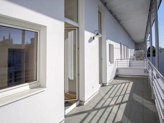 Sonnenverwöhnte 4-Zi-Galeriewohnung mit 2 Terrassen & traumhaftem Kremsblick – Nähe Steiner Tor - Foto 1