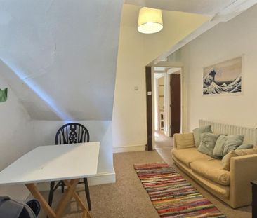 2 Bed Flat, Highwood Road, N19 - Photo 1