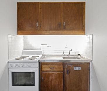 One Bedroom Unit in the Heart of Battery Point - Photo 1