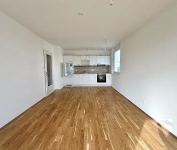 Moderne 3-Zimmer-Wohnung mit Süd-Balkon - Photo 1