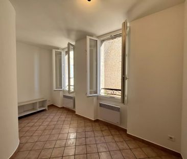 Location Appartement 2 pièces 28m² LA CIOTAT 13600 - Photo 2