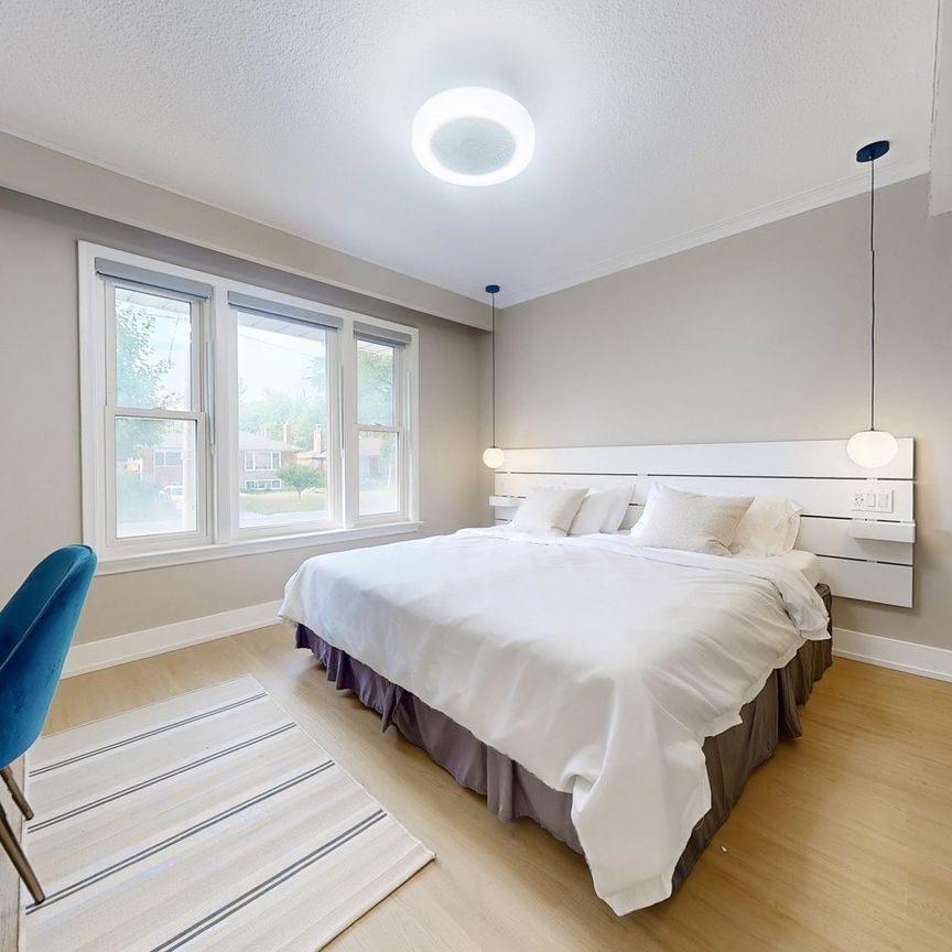 For Lease - 105 Betty Ann Drive, Toronto, Ontario - Photo 1