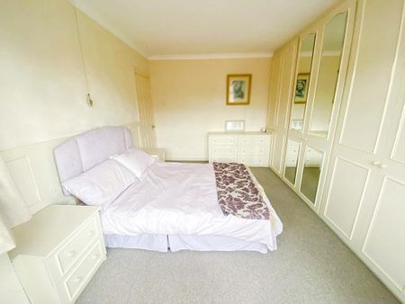 3 bedroom semi-detached house to rent - Photo 5