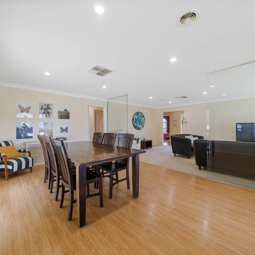 28 Gunn Drive, Estella NSW 2650 - Photo 1