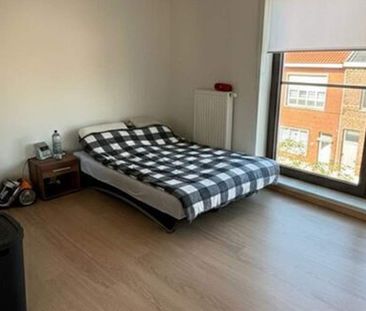 Appartement te huur in Edegem voor € 830 met 1 slaapkamer - Photo 1
