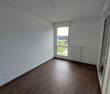 Location Appartement 2 pièces 51m² CORNEBARRIEU 31700 - Photo 3