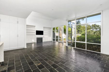 38 Guildford Road, Surrey Hills. - Photo 4